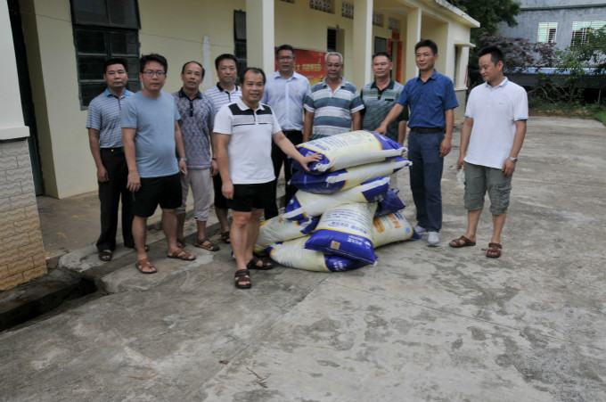 DSC_3884_meitu_1.jpg DSC_3884_meitu_1.jpg