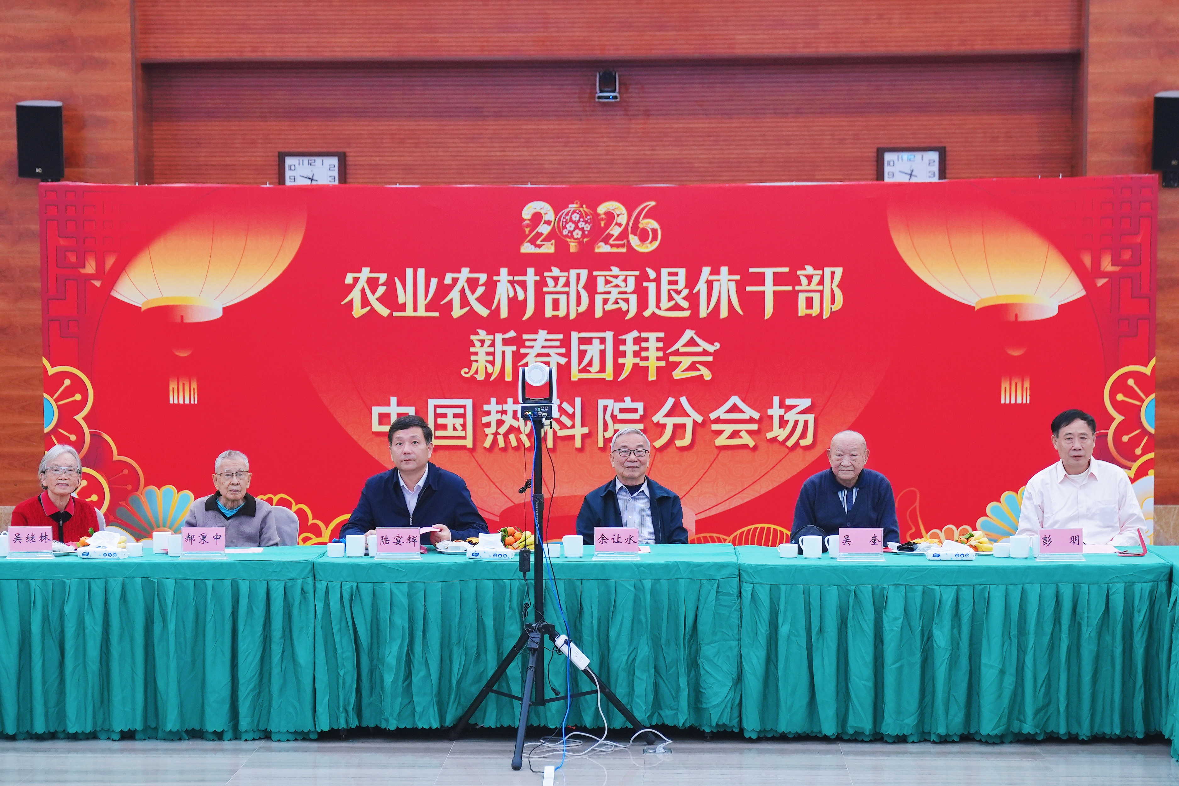 48a5b70ac5d26448c4f4bc6f13d19712